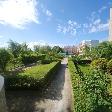 Jolly Apartment Nessebar